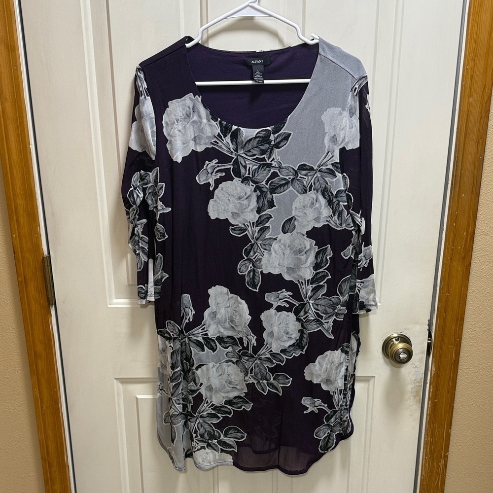 Alfani Purple Black and Gray Floral Tunic size L